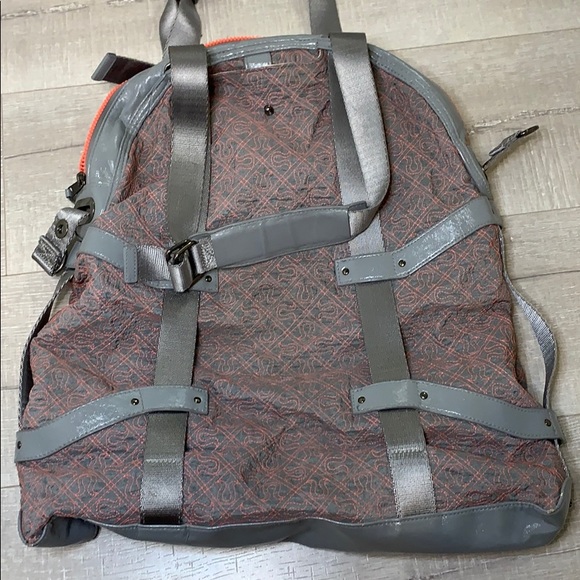 Rare Lululemon 🍋gym bag yoga circuit backpack - Picture 3 of 6